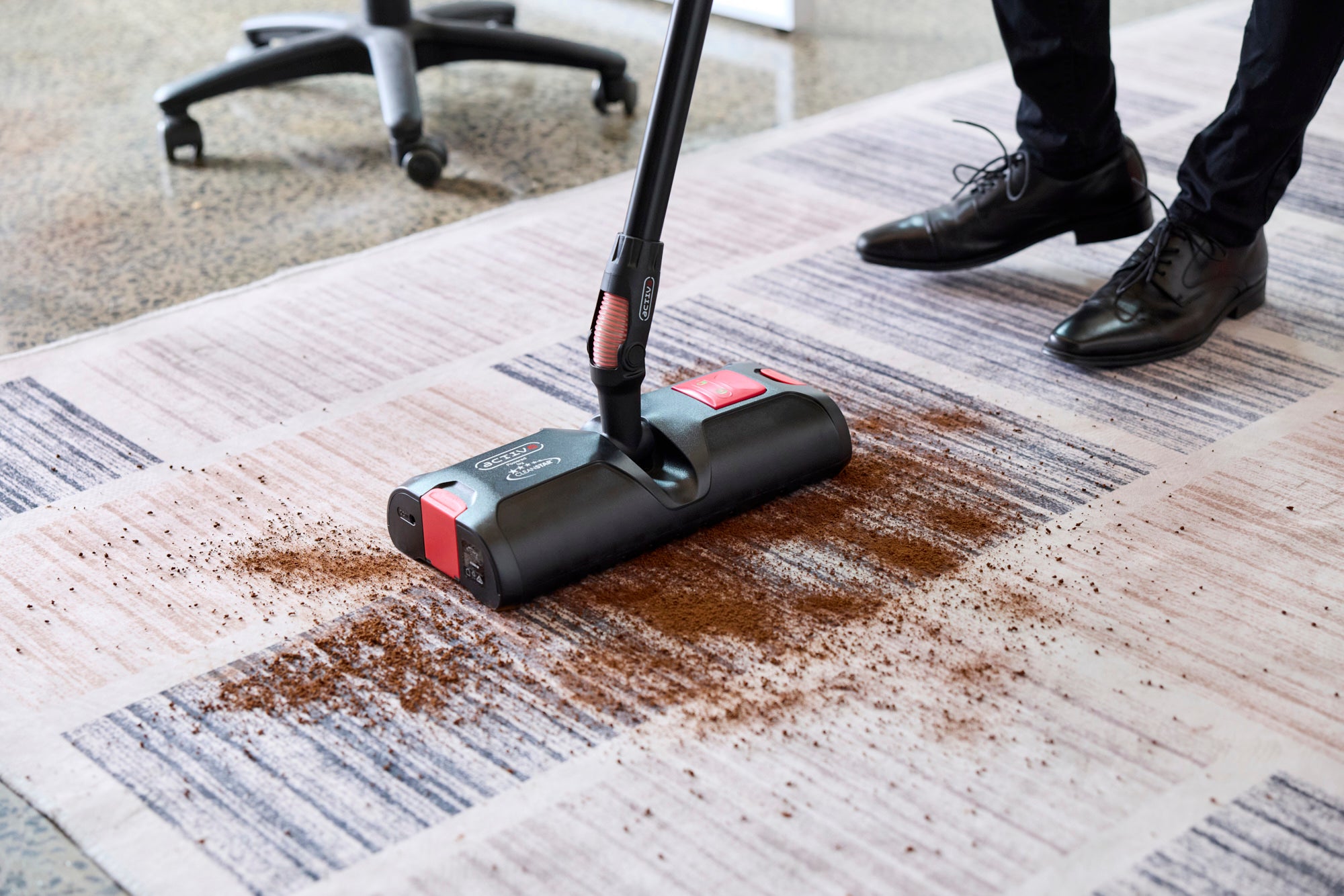 ACTIV8 "WORLD FIRST" Battery Powered Vacuum Head & Cordless Sweeper   Australian Innovation